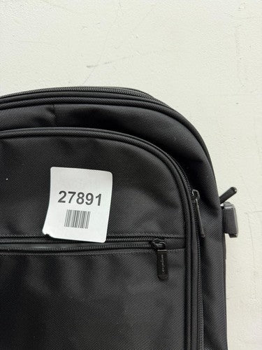 Amazon Basics Travel Backpack, Carry On Backpack, With Laptop Compartment — New (other) (photo 4)