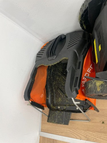Yard Force ‎LM G37A 40V Cordless Lawnmower — Used (photo 3)