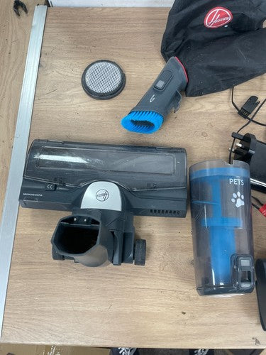 Hoover HF522STP HF500 Anti-Twist Cordless Vacuum Cleaner - Read Description — Used (photo 2)