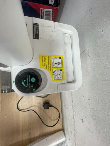 Shark Detect Pro Vacuum Cleaner — Used (photo 6)