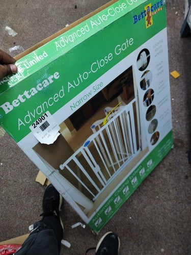 Bettacare Advanced Auto Close Pet Gate - White — New (other) (photo 4)