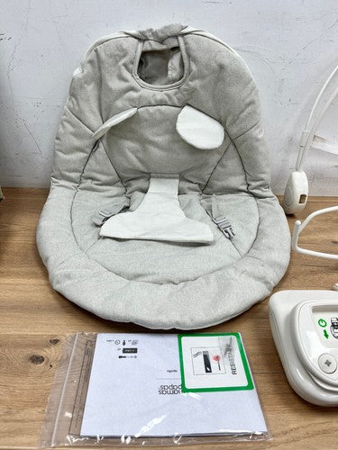 Mamas & Papas Apollo Baby Bouncer Lunar Skies — Used (photo 2)