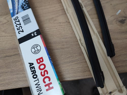 Bosch A930S Wiper Blade — New (other) (photo 3)