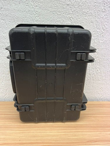 Vanguard Supreme 40F Waterproof Camera Case with Customisable Foam Insert — Used (photo 4)