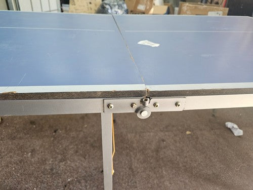 Folding Table Tennis Table 182.9 l x 91.4w x 74.9centimeter — Used (photo 2)
