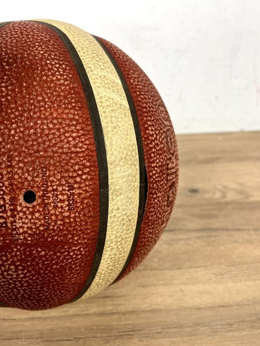 Molten BG-Series Leather Basketball, BG5000, Size 7, 2-tone B7G5000 — Used (photo 2)
