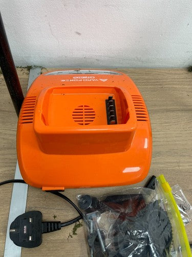 Yard Force ‎LM G37A 40V Cordless Lawnmower — Used (photo 5)