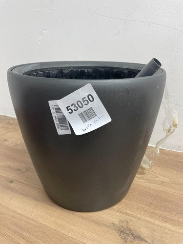 Planter, Polyethylene, Black — Used (photo 4)