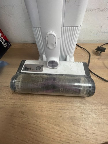 Shark Detect Pro Vacuum Cleaner — Used (photo 7)