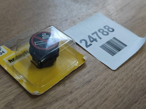 Halfords cigar lighter adaptor — New (other) (photo 2)