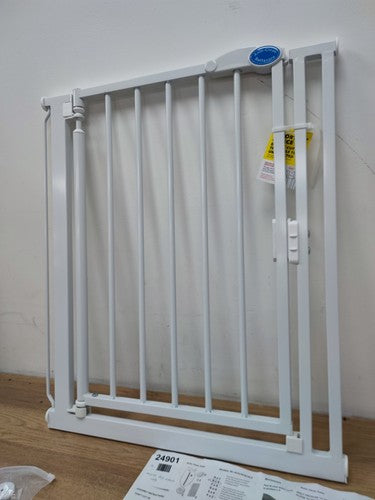 Bettacare Advanced Auto Close Pet Gate - White — New (other) (photo 2)