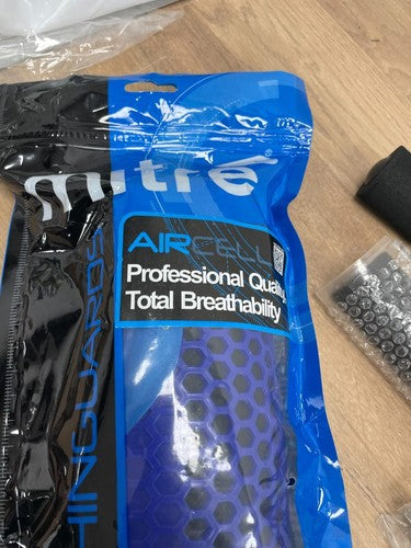 Mitre Aircell Football Shin Pads