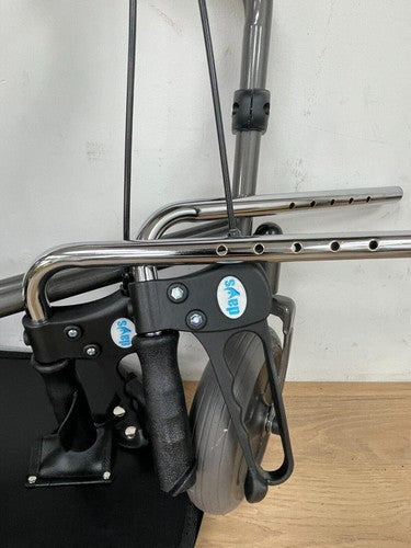 Days Lightweight Tri Wheel Walker Cable Brakes Quartz Max 125kg - 091169978 — New (other) (photo 4)