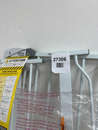 Regalo Walk Thru Baby Gate Metal 29–37.5" Wide silver/platinum — New (other) (photo 3)