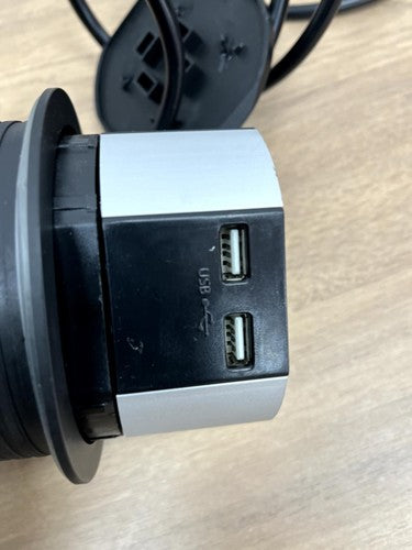 Vertikal retractable multi-plug connector, EU, Plastic and Aluminium 5009925 — New (other) (photo 4)