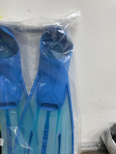 Light Fins Light And Powerful Fins For Swimming/Snorkelling