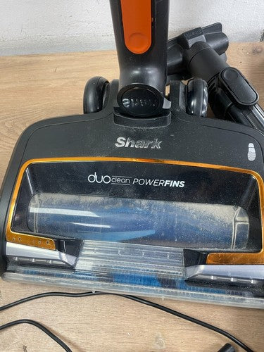 Shark Anti Hair Wrap vacuum cleaner Duo Clean Power Fins