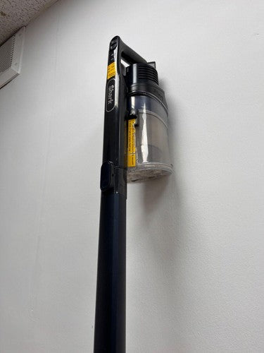 Shark IZ103UKGB Cordless Vacuum Cleaner — Used (photo 3)