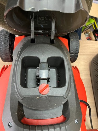 Flymo EasiStore 300RLi (NO BATTERY NO CHARGER) — Used (photo 4)