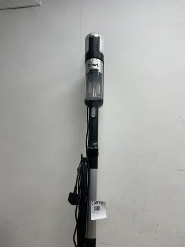 Shark Cordless Stick Vacuum Cleaner Anti Hair Wrap Plus. — Used (photo 4)