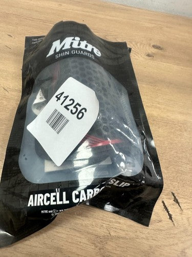 Mitre Aircell Carbon Shinguards Black — New (other) (photo 2)