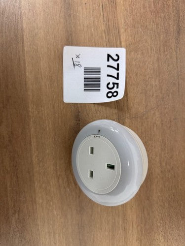 Status Dusk to Dawn Sensor Light | LED Auto Night Light Plug Through | Baby, Kid — New (other) (photo 4)