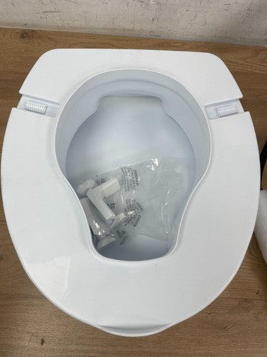 Homecraft Savanah Toilet Seat with Flap - White, 10cm — New (other) (photo 2)