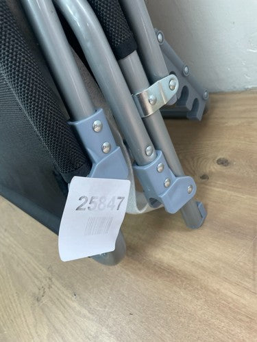Vounot 2pcs Long Chair With Umbrella — New (other) (photo 3)
