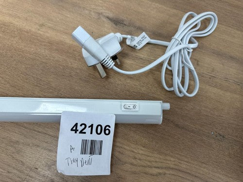 LED Under-Cabinet luminaire LIWO, swivelling, 58cm, 9,9 W, 979lm, War