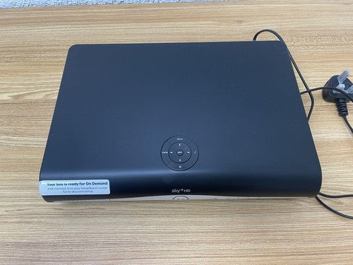 Sky+HD Digital Box & Power Lead DRX890WL-C /no Remote Control — Used (photo 2)
