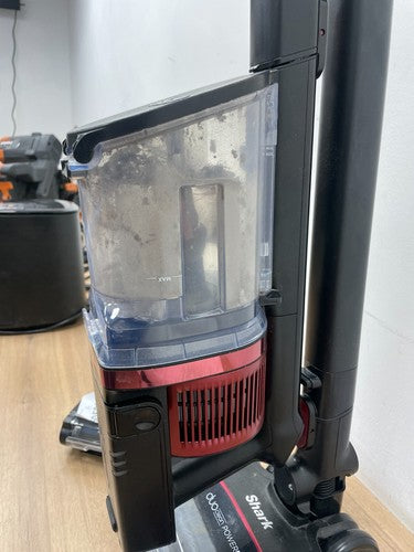 Shark IZ300UKT Anti Hair Wrap Cordless Pet Vacuum Cleaner - Black — Used (photo 6)