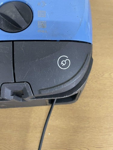 Miele 12029900 Classic C1 Junior Bagged Cylinder Vacuum Cleaner — Used (photo 2)