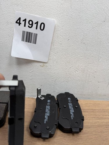 Blue Print ADG04282 Brake Pad Set — New (other) (photo 2)