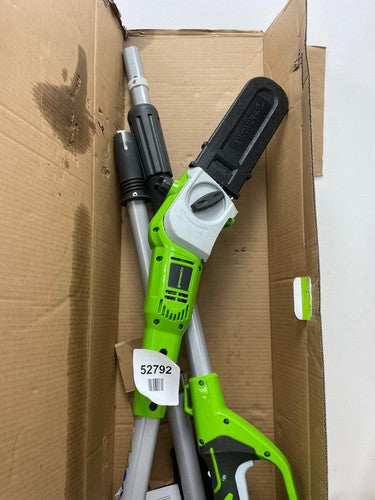 Greenworks Pole Saw with battery and charger — Used (photo 2)