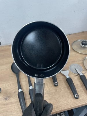 Morphy Richards Equip 5 Piece Ceramic Coated Non Stick Pan Set — New (other) (photo 8)