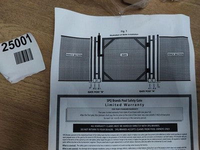 WATERWARDEN POOL SAFETY GATE SELF-CLOSING 4'(H) X 30"(W) — New (other) (photo 5)