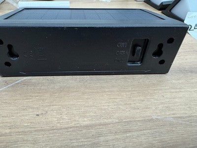 Non-adjustable Black Solar-powered Integrated LED PIR With motion sensor Outdoor — New (other) (photo 2)