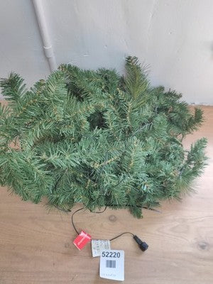 WeRChristmas Pre-Lit Long Garland with 52 LED Lights - Green (WRC3130) — Used (photo 2)