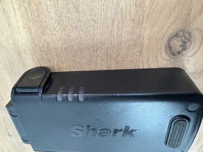 Shark XBATR725EU Lithium-Ion Battery — Used (photo 2)