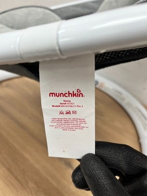Munchkin 051821 Bluetooth Baby Swing - Grey — Used (photo 4)