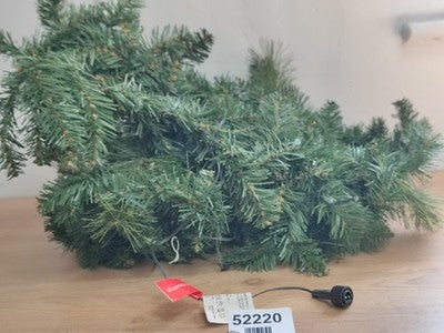 WeRChristmas Pre-Lit Long Garland with 52 LED Lights - Green (WRC3130) — Used (photo 5)