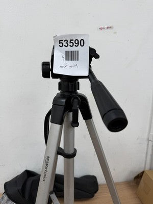 Amazon Basics lightweight camera tripod — Used (photo 3)