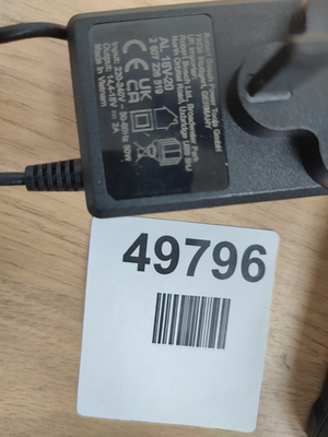 18v bosch battery green 2.5ah new style with light — New (other) (photo 6)