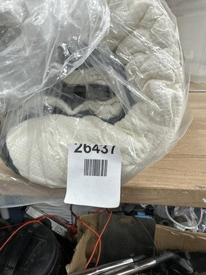 Amazon basics micro fibre blanket — New (other) (photo 3)