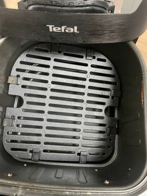 Tefal EasyFry Classic EY501827 Air Fryer & Grill 1.2L 6 Portions - Black — Used (photo 3)