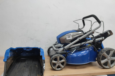 Hyundai HYM80LI460SP Cordless Lawnmower - Read Description — Used (photo 2)