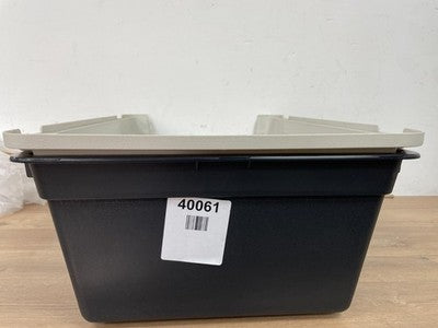 Plastic Travel Dog Kennel for Large Pets — New (other) (photo 3)