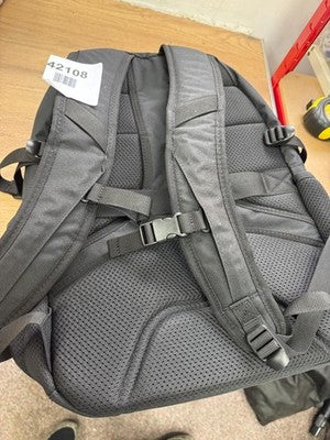 Amazon Basics Travel Laptop Backpack — New (other) (photo 2)