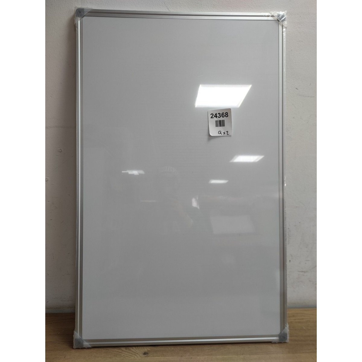 Aluminium frame writing board