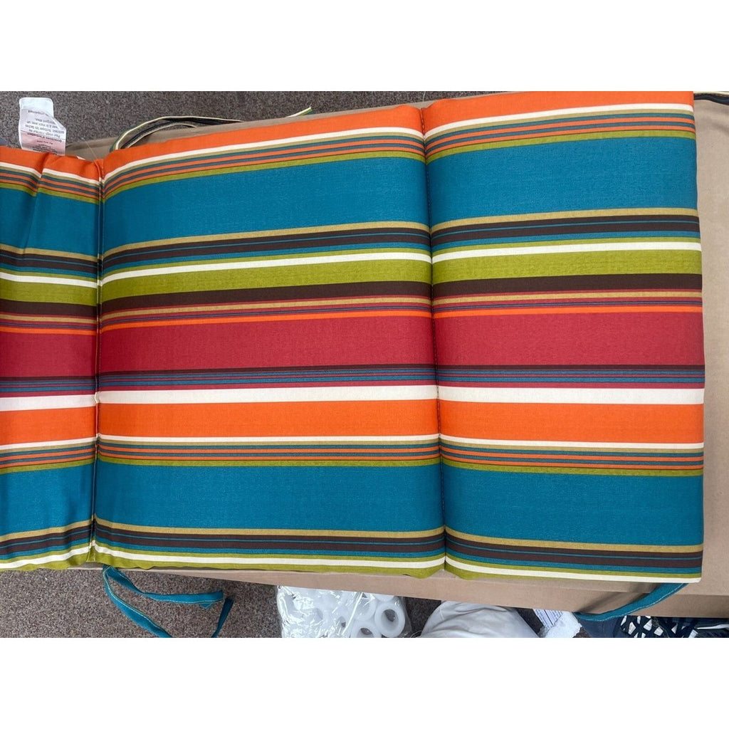 Pillow Perfect Stripe Outdoor Wicker Patio Seat Cushion, Reversible, Weather — New (other)